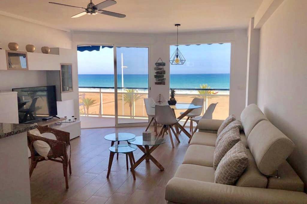 Playa De Gandia 1Ere Ligne El Galeon Apartment ภายนอก รูปภาพ