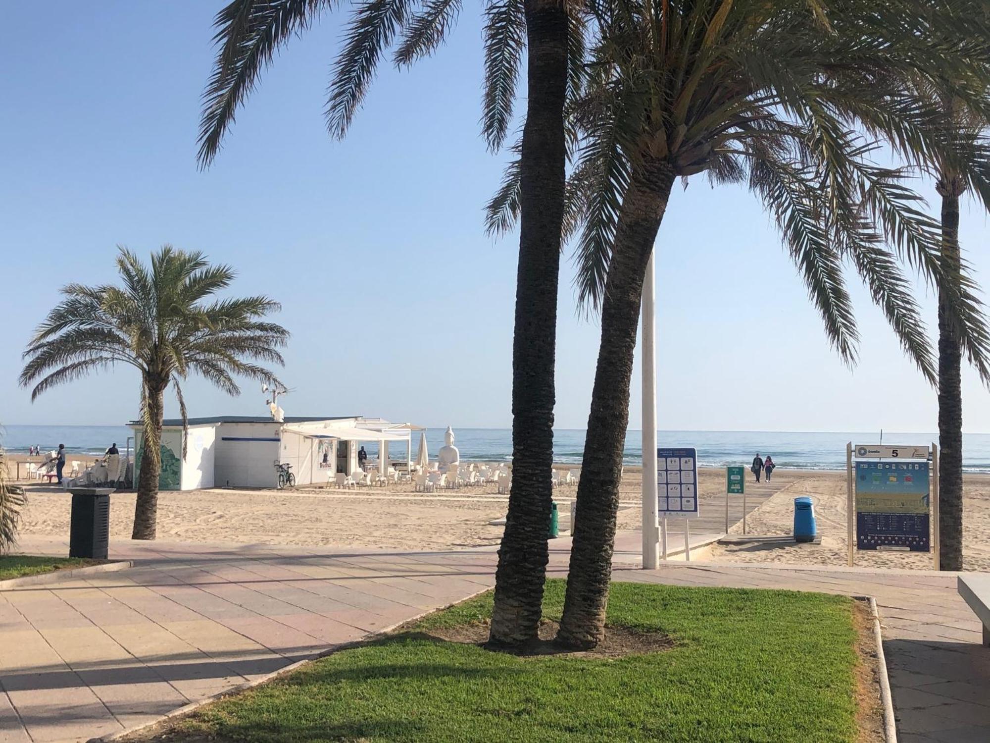 Playa De Gandia 1Ere Ligne El Galeon Apartment ภายนอก รูปภาพ